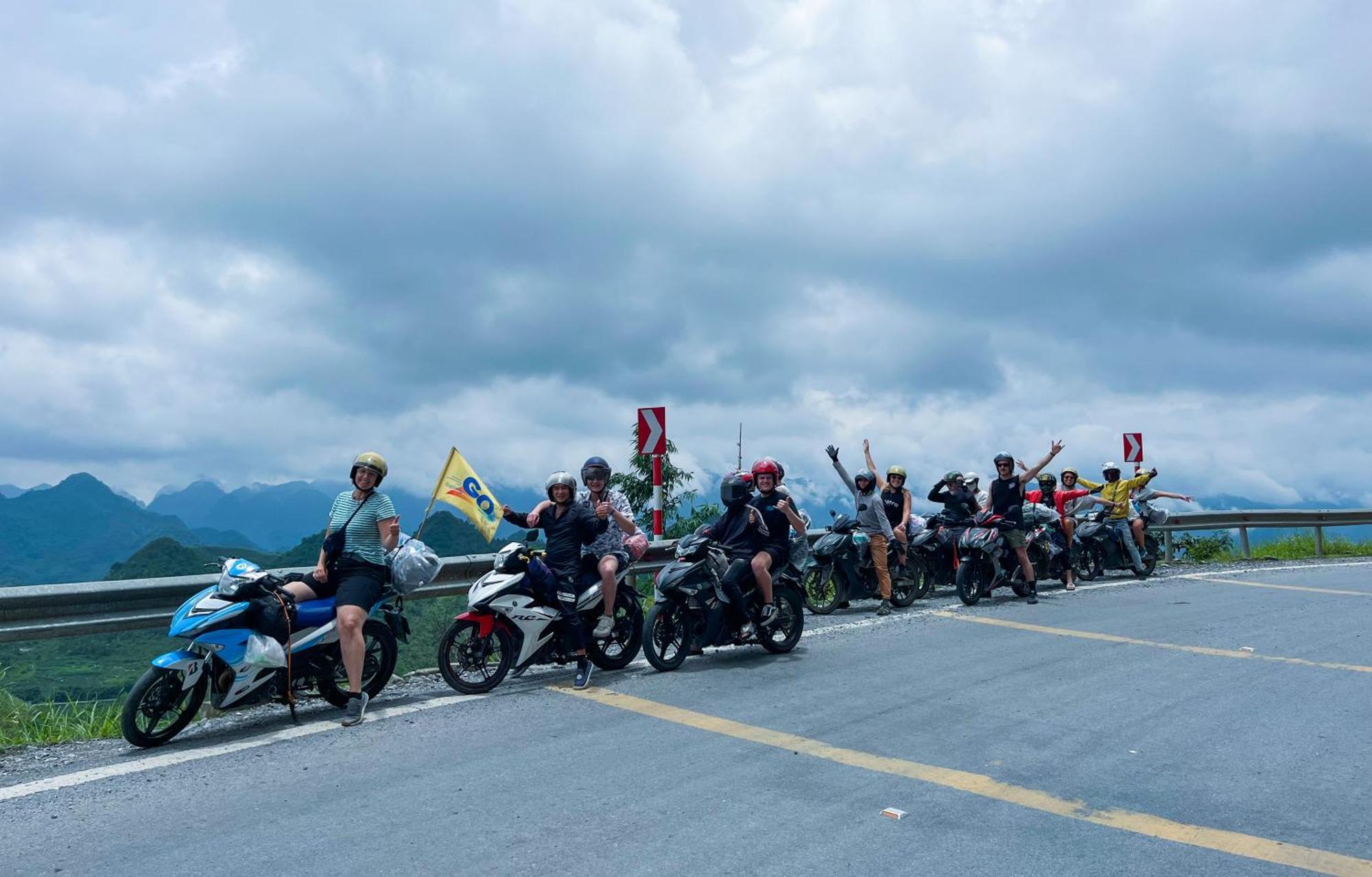 Hagianggo Hostel-Motorbikes Rental And Tour Ha Giang Esterno foto