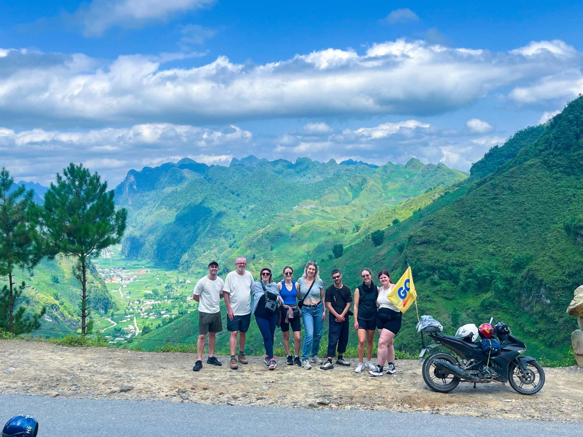 Hagianggo Hostel-Motorbikes Rental And Tour Ha Giang Esterno foto