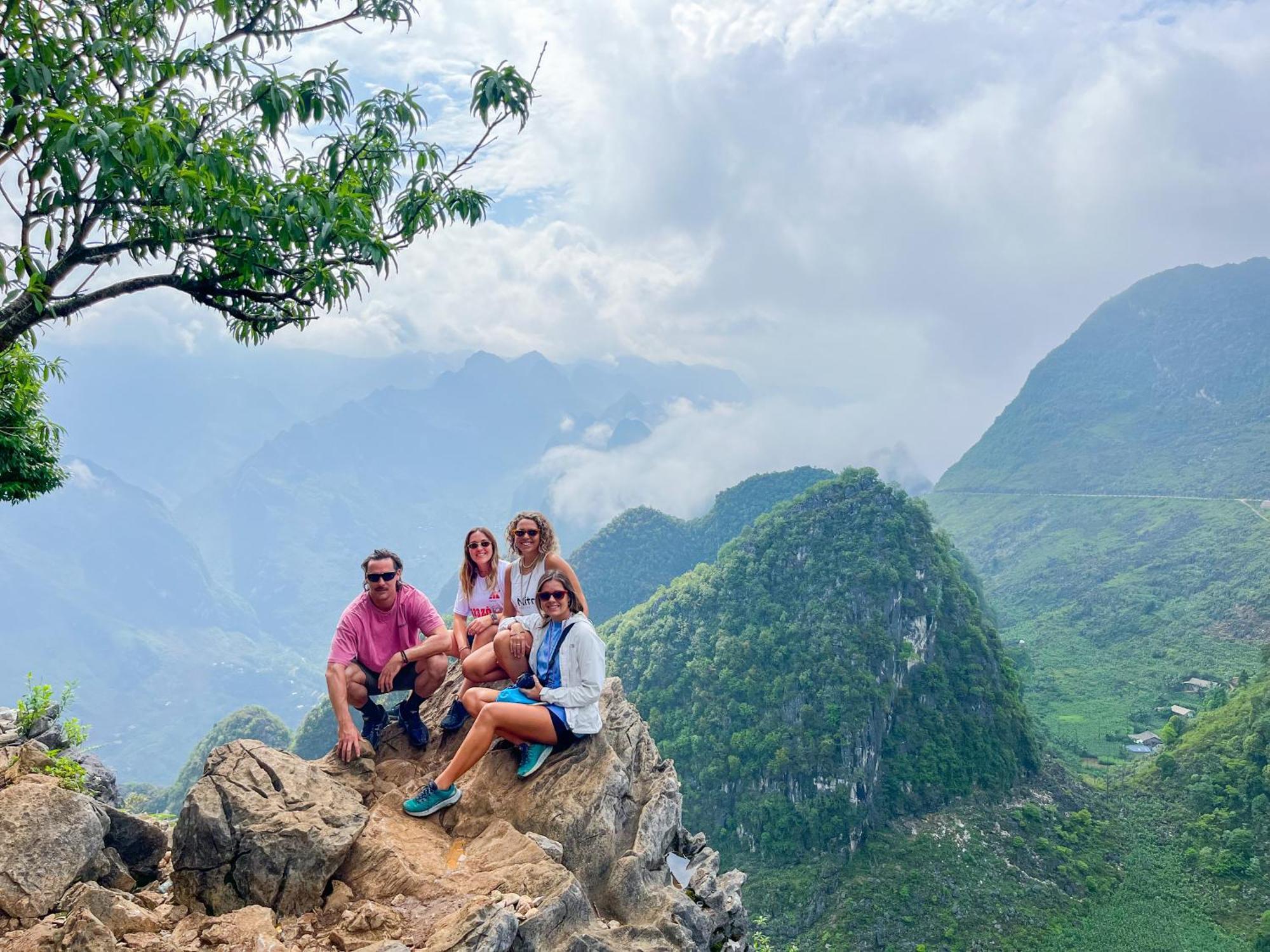 Hagianggo Hostel-Motorbikes Rental And Tour Ha Giang Esterno foto