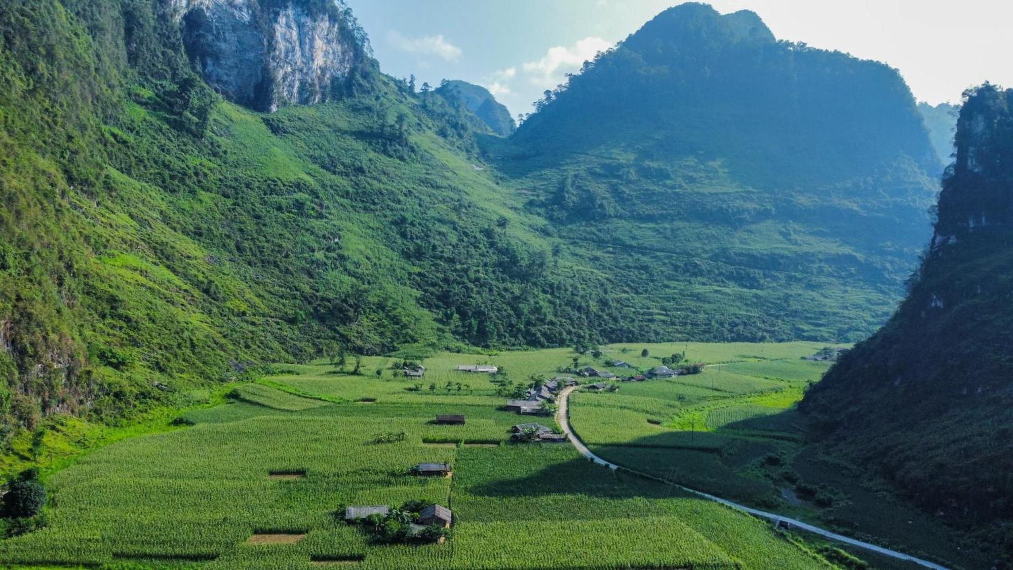 Hagianggo Hostel-Motorbikes Rental And Tour Ha Giang Esterno foto