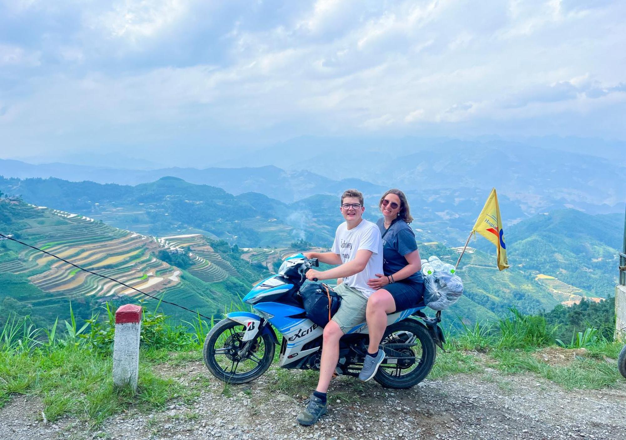 Hagianggo Hostel-Motorbikes Rental And Tour Ha Giang Esterno foto